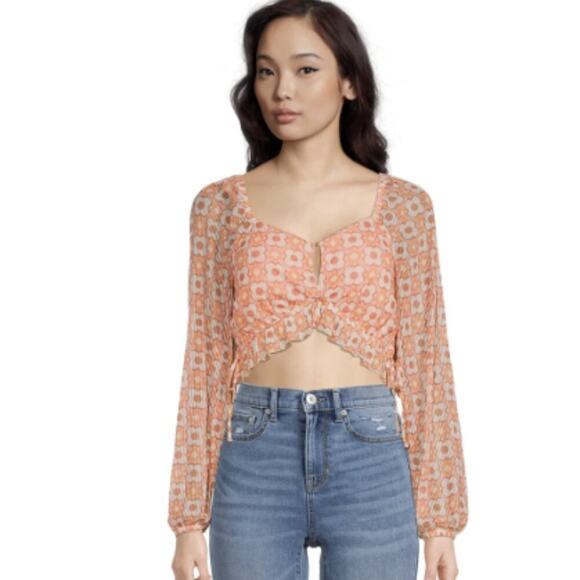 Madden NYC Bohmian Cropped Floral Keyhole Top with Long Sleeves Size Medium - Picture 1 of 12